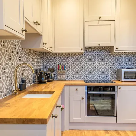 Апартаменты Newly Converted Rowntree House Shambles *