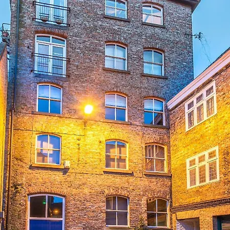 Apartment Newly Converted Rowntree House Shambles